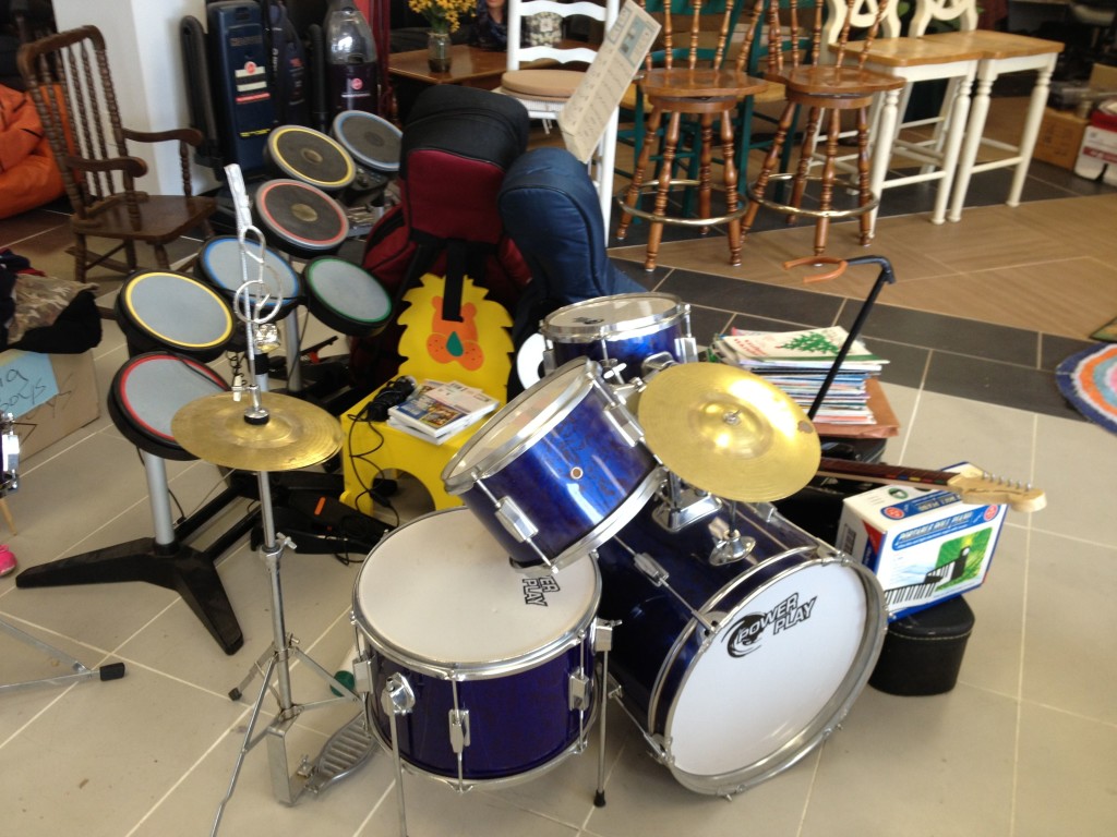 musical items for sale at the hoarding 4 hope garage sale fundraiser